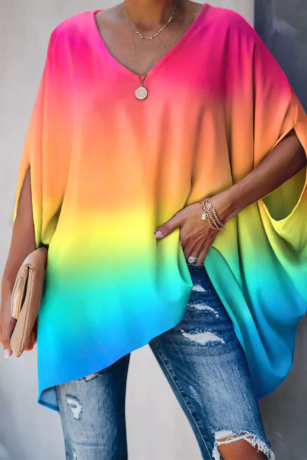 Kvinnors avslappnade tunika i lättviktsmaterial - v-ringad blus för somriga outfits