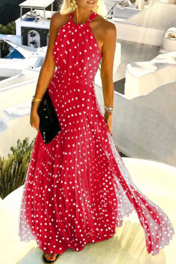 Maxiklänning - elegant halterneck-kjol med veckdetaljer