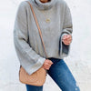 Damens oversized stickad jumper - trendig cowl neck-design för mysig vardagsstil