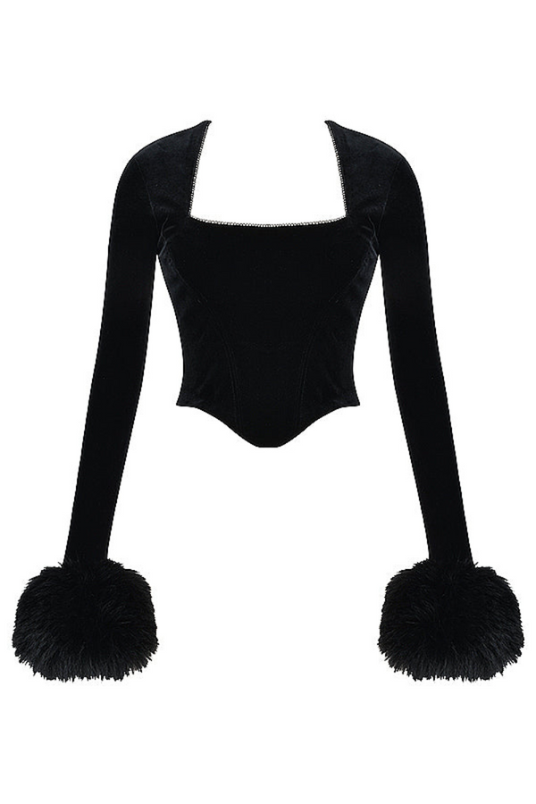 Kvinnors festklänning med elegant svart sammet och faux fuskpäls ärmmuddar - stilfull långärmad kvällsoutfit