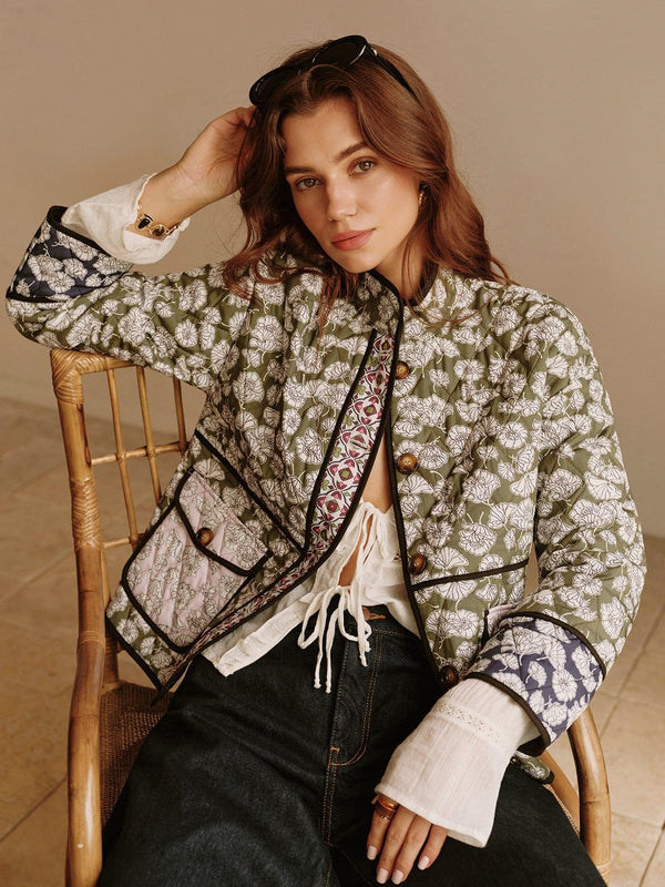 Blommönstrad jacka - grön ytterplagg för damer
