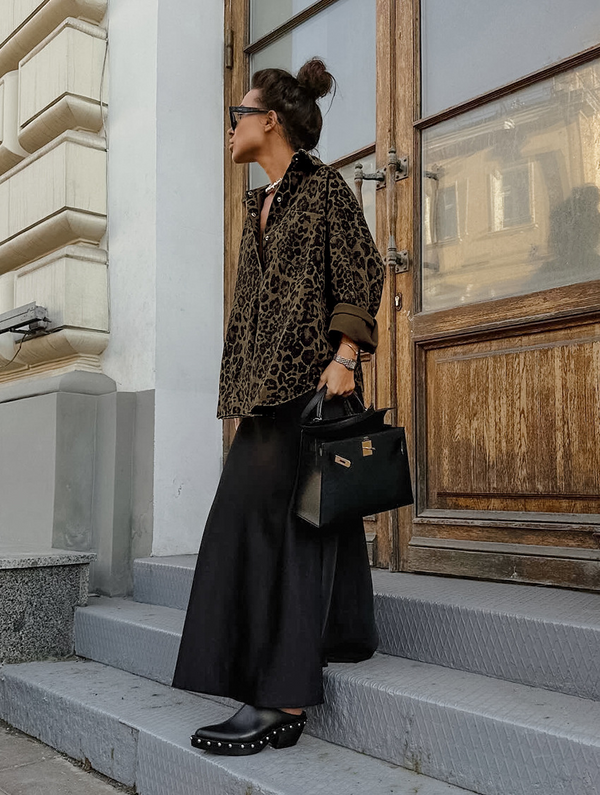 Oversized leopardmönstrad skjorta för kvinnor – trendig button-up shacket i brun