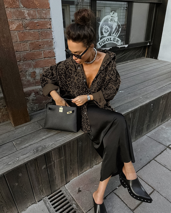 Oversized leopardmönstrad skjorta för kvinnor – trendig button-up shacket i brun