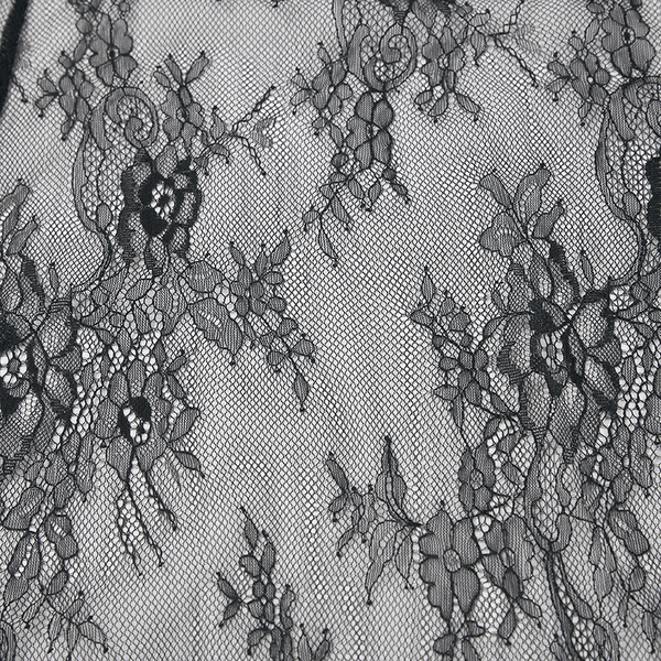 Damens genomskinliga spetsblus med elegant lagerdesign i svart - mångsidiga toppar för kvällsbruk och vardagsstil