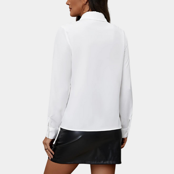 Ryschad blus för damer - elegant vit långärmad skjorta