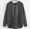 Randig hoodie - avslappnad tröja för stil och trivsel