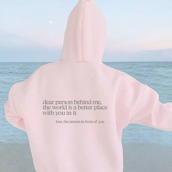 Damoversized hoodie med inspirerande citat - avslappnad vardagsmode för lugna dagar