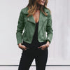 Kvinnors bikerjacka - stilren design i mocka för vardagsbruk - trendig ytterklädsel för avslappnade utflykter