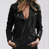 Kvinnors bikerjacka - stilren design i mocka för vardagsbruk - trendig ytterklädsel för avslappnade utflykter