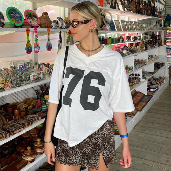 Oversized t-shirt - avslappnad damtröja med tryck 76