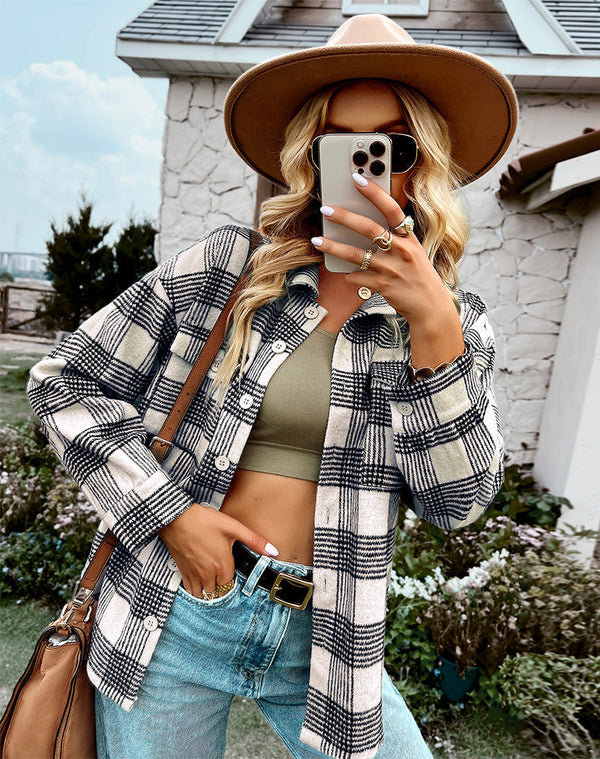 Kvinnors casual rutig skjorta - lätt overshirt i svart för en mångsidig vardagsstil