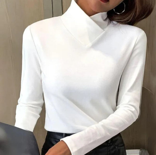 Långärmad topp - stilren vit polo-neck tröja för damer