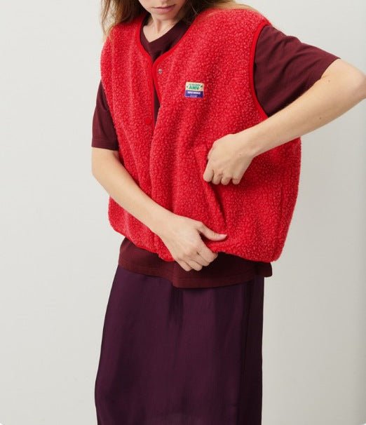 Stilren väst utan ärmar – ett mjukt lager för avslappnad chic mode för kvinnor