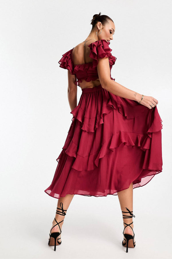 Kvinnors midi-klänning med volangärmar – elegant festklädsel för speciella tillfällen