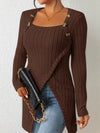 Kvinnors ribbad långärmad topp med knappdetaljer - trendig asymmetrisk stil för fritid och kontoret
