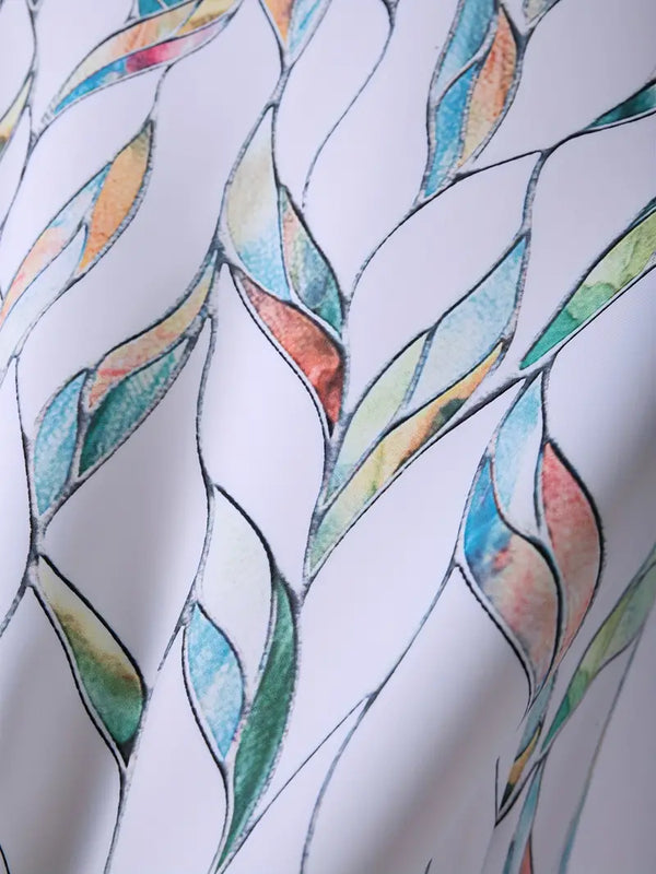 Kvinnors avslappnade blus lättviktig vit blommönstrad topp - elegant långärmad skjorta för dagligt bruk