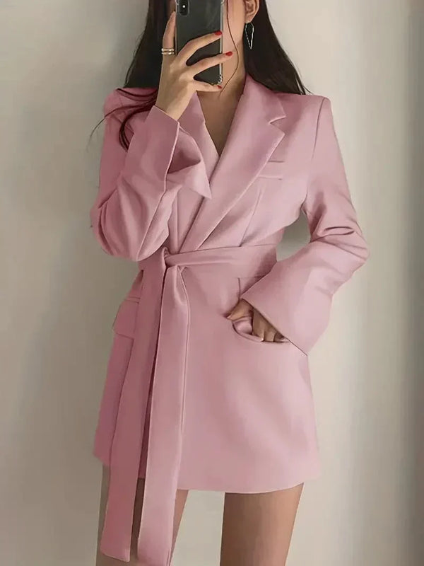 Kvinnlig blazerkjol - skräddarsydd långärmad jacka för kontor och kvällsbruk