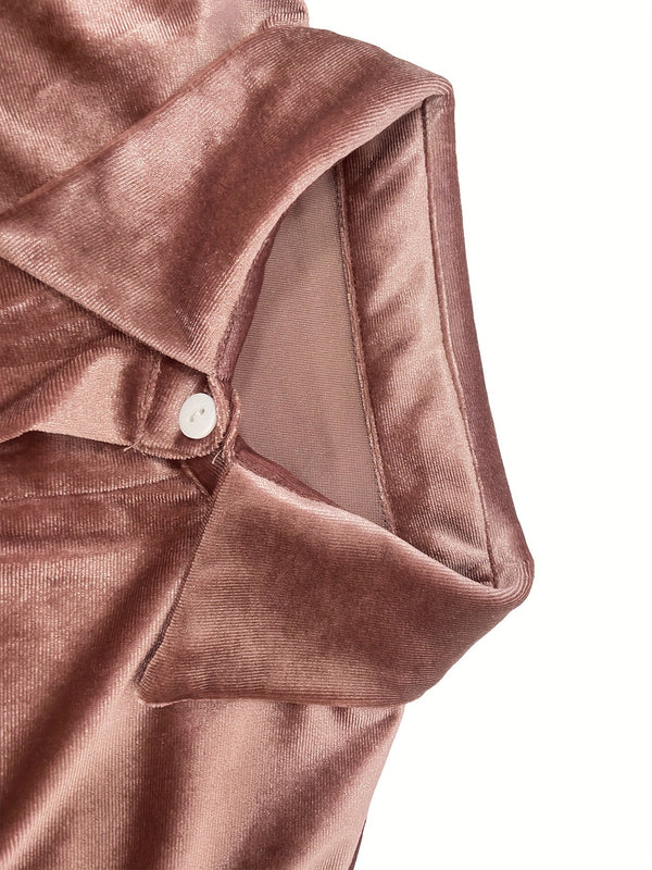 Kastanjebrun satinblus - elegant kvinnoskjorta med dubbla fickor