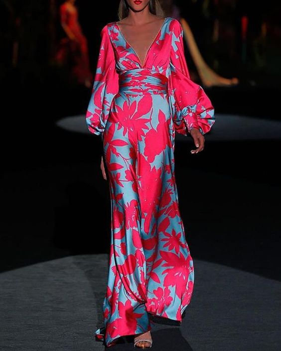 Maxiklänning - utsökt blommig aftonklänning för damer