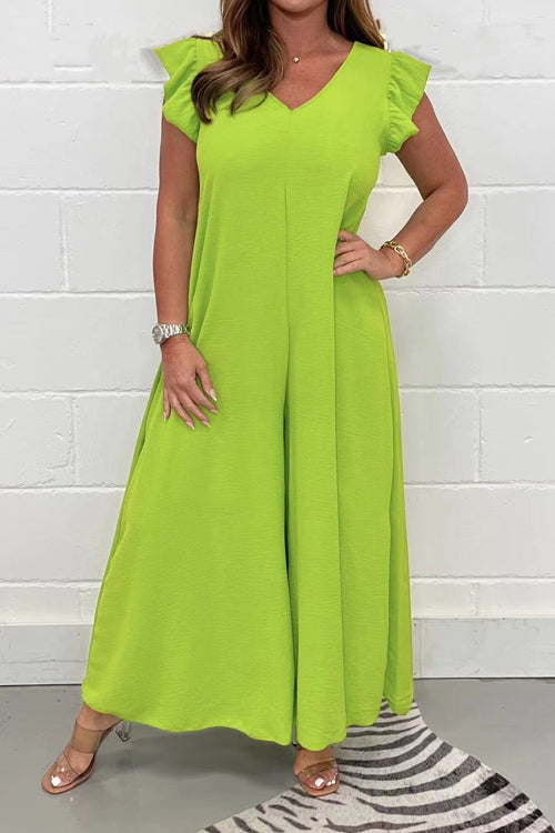 Kvinnors maxiklänning med volangärmar - elegant sommarplagg för trädgårdsfester