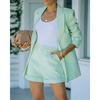 2-delat damset med blazer och shorts – elegant outfit för sommarens evenemang