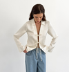 Kvinnors satin skjorta med knytband - elegant vit blus för damer