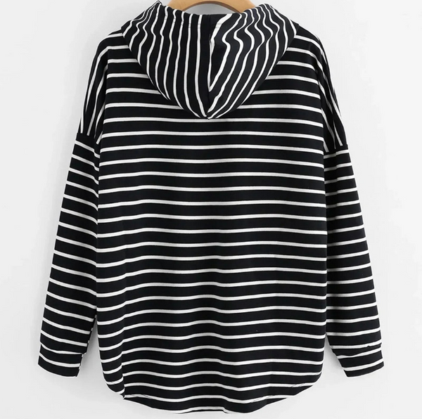 Randig hoodie - avslappnad tröja för stil och trivsel