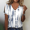 Kvinnors avslappnade t-shirt med elegant blå tryck – mångsidig sommaroutfit för damer