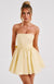 Strapless miniklänning - elegant klänning med rosett