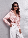 Kvinnors satinblus - elegant långärmad topp för smart casual stil
