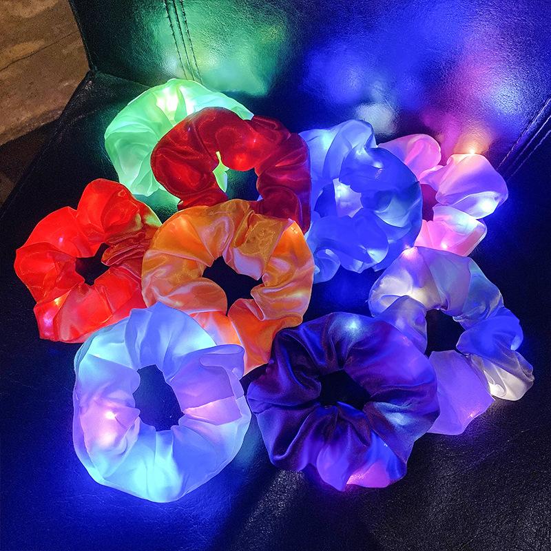 GLOW SCRUNCHIE™ - Glada LED glödande hårband