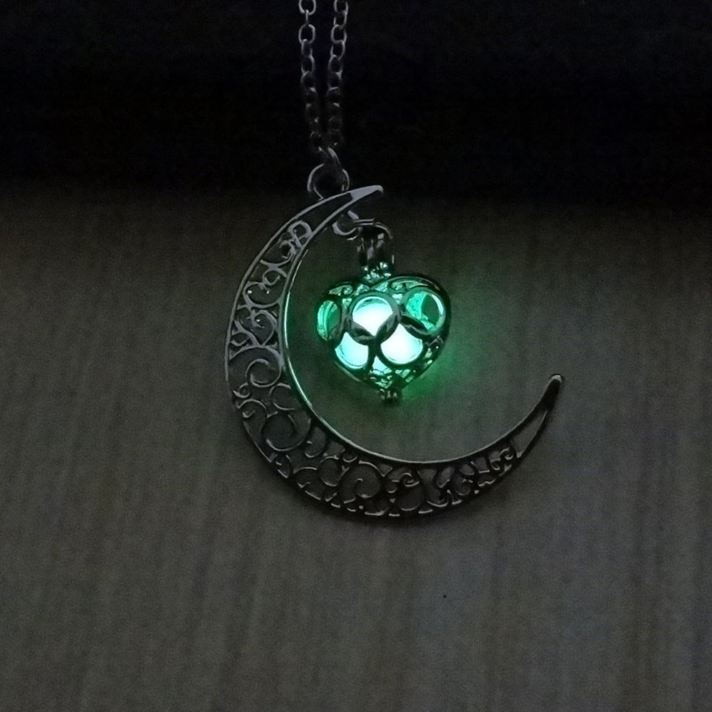 Beauties Enchanted Moon Heart Necklace™ Jewelry Thrive Beauties Love green 